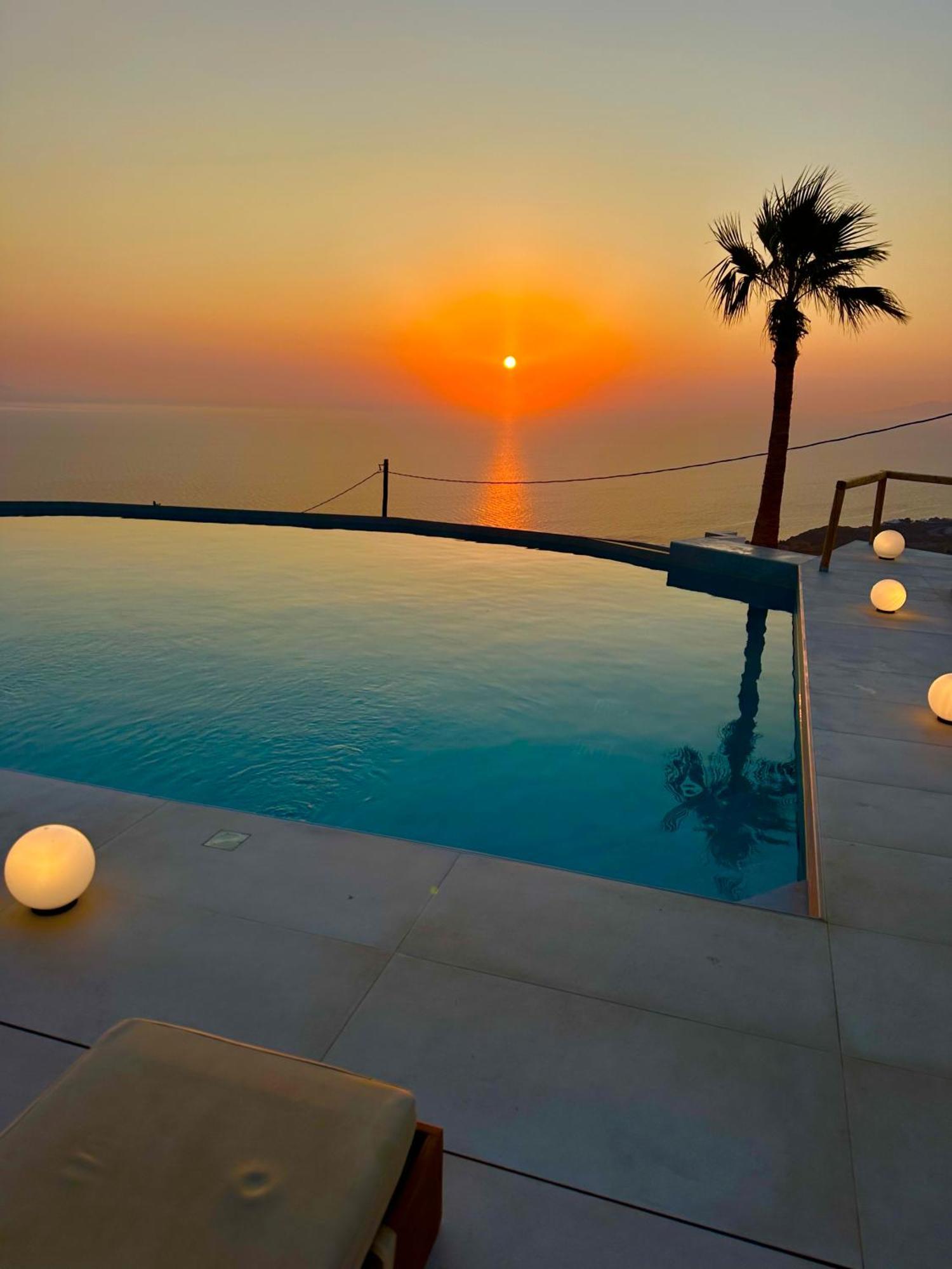 Leon Luxury Suites Imerovigli  Exteriér fotografie